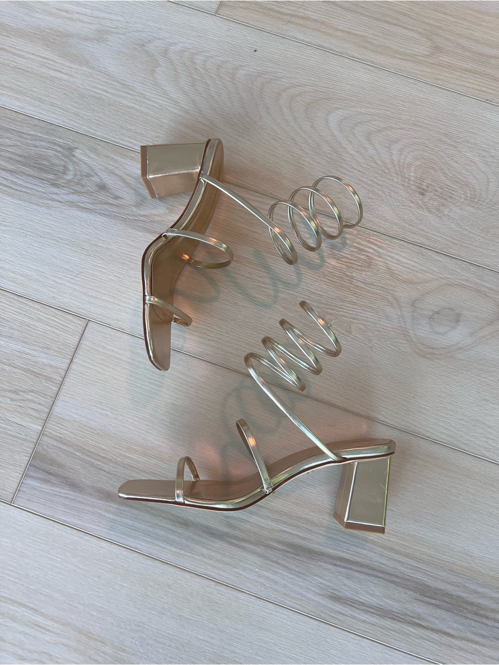 NEW billini “unice” Metallic Gold Strappy Block Heel Sandals